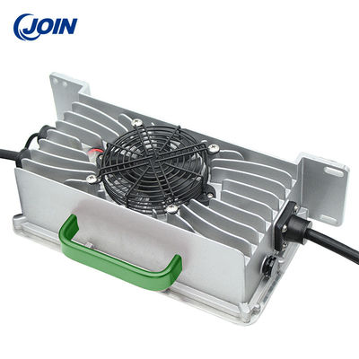 Portable Golf Cart Pengisi Daya Baterai Onboard Pengisi Daya Baterai 48v 15a